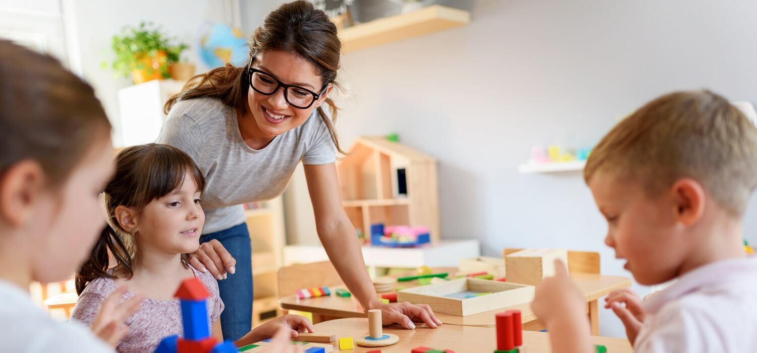 Od jakiego wieku warto zapisać dziecko do przedszkola dwujęzycznego?