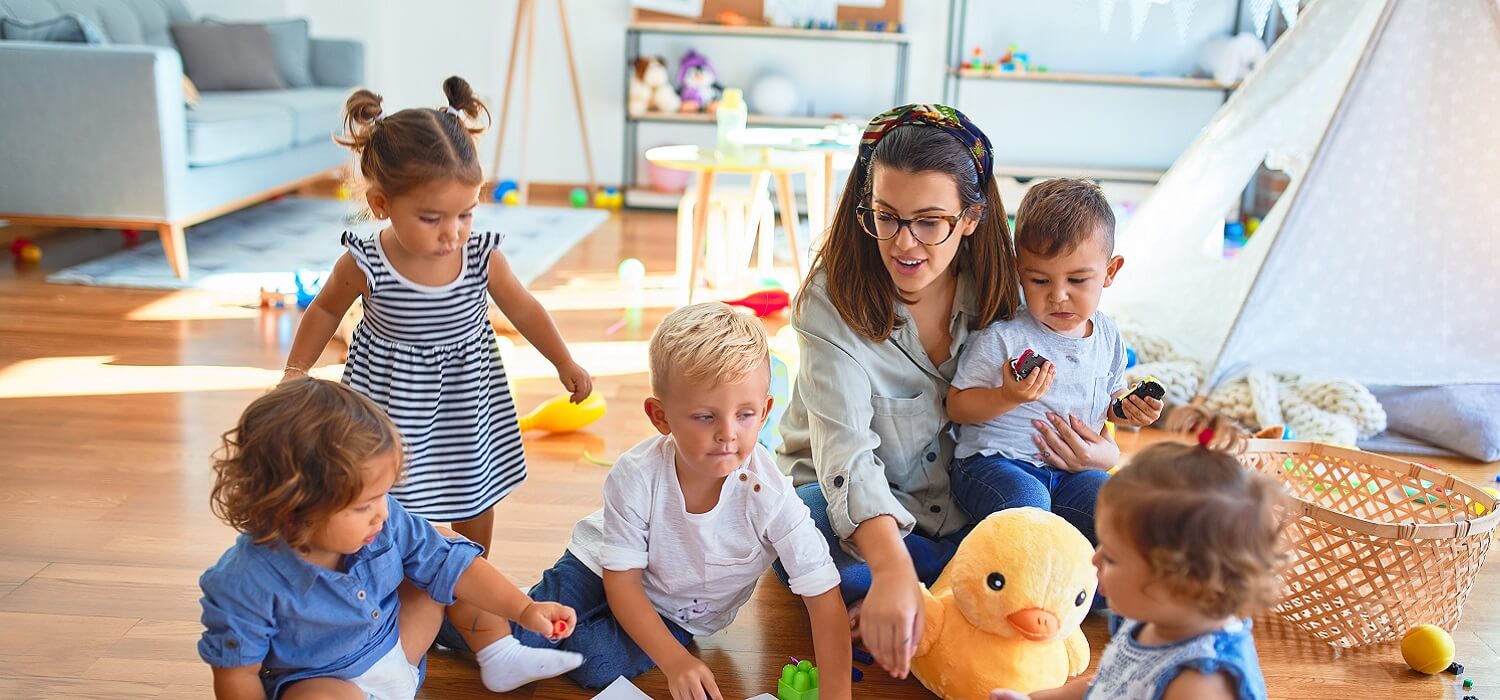 Czy dwujęzyczność może opóźniać rozwój mowy dziecka? Fakty i mity